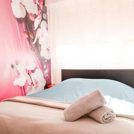 Caen City Center Accommodation With Private Parking